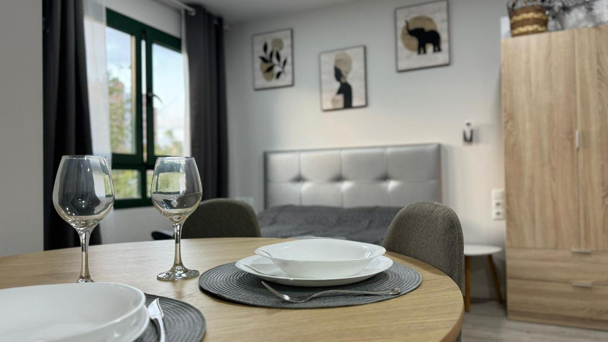 Appartement Versus Near Of Arts Iii *
